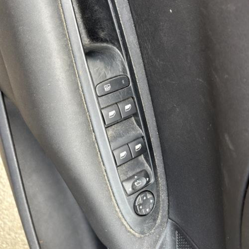 Pompe de direction CITROEN C4 2 Photo n°11