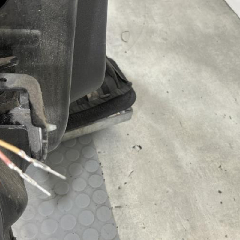 Porte arriere droit PEUGEOT 208 1 Photo n°6