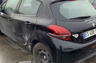 Porte avant droit PEUGEOT 208 1