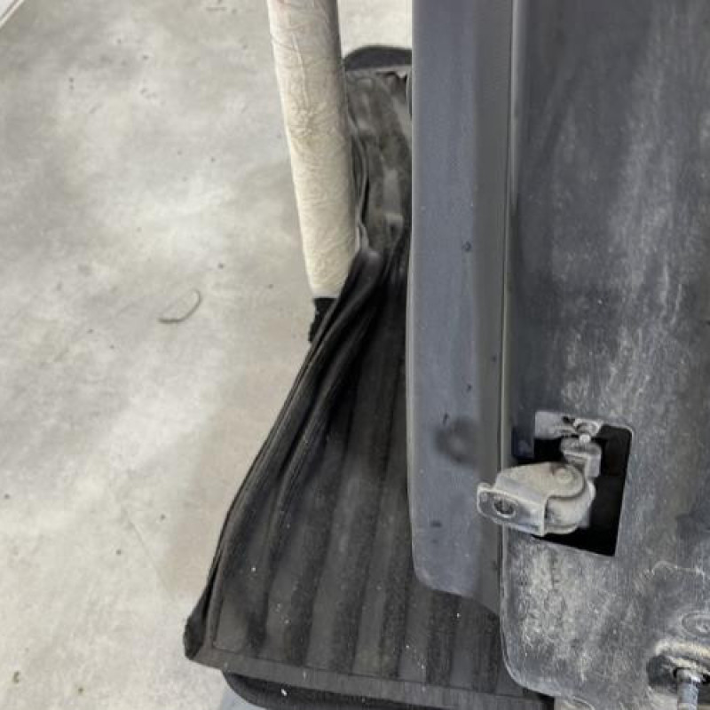 Porte arriere gauche RENAULT CLIO 4 Photo n°3