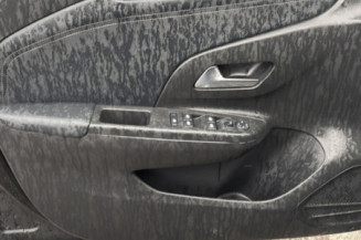 OPEL CORSA F PHASE 1 1.2i - 12V TURBO