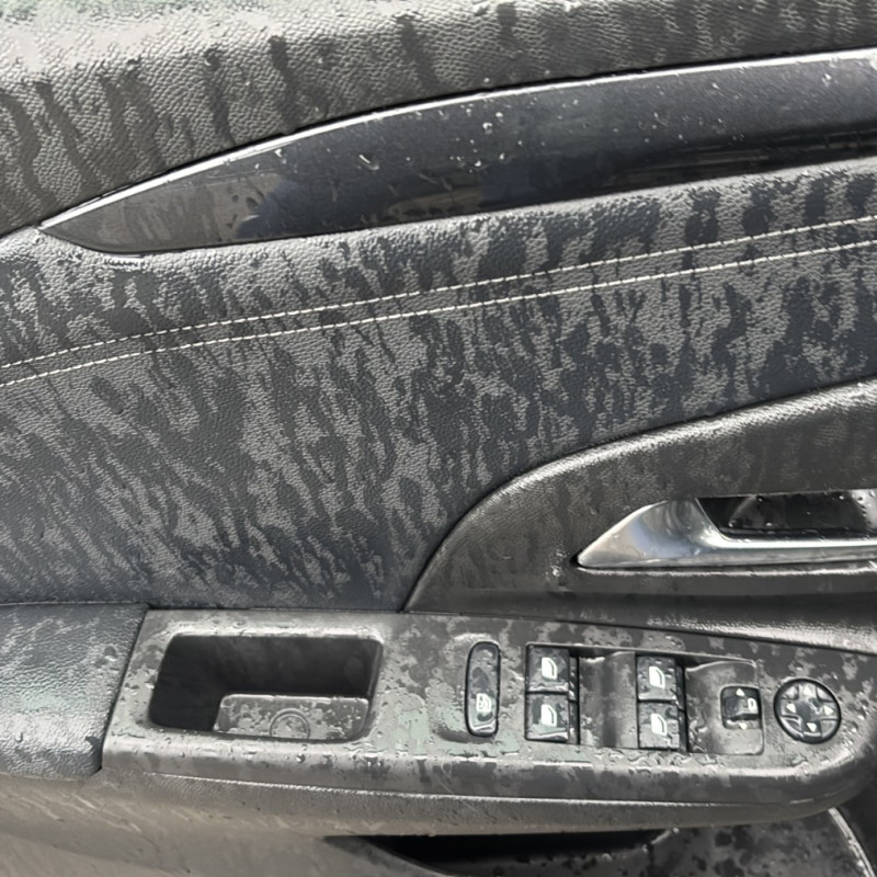 OPEL CORSA F PHASE 1 1.2i - 12V TURBO Photo n°10