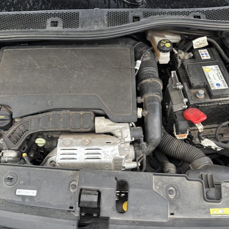 OPEL CORSA F PHASE 1 1.2i - 12V TURBO Photo n°21