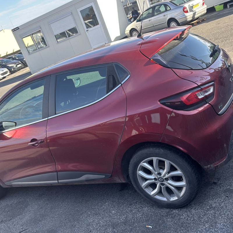 RENAULT CLIO 4 PHASE 2 1.5 DCI - 8V TURBO Photo n°6