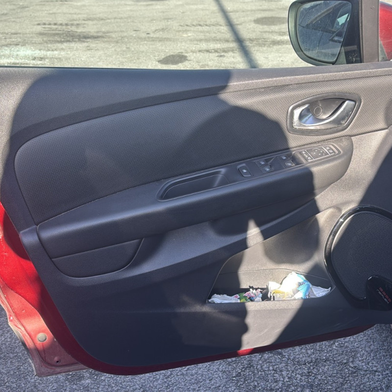RENAULT CLIO 4 PHASE 2 1.5 DCI - 8V TURBO Photo n°9