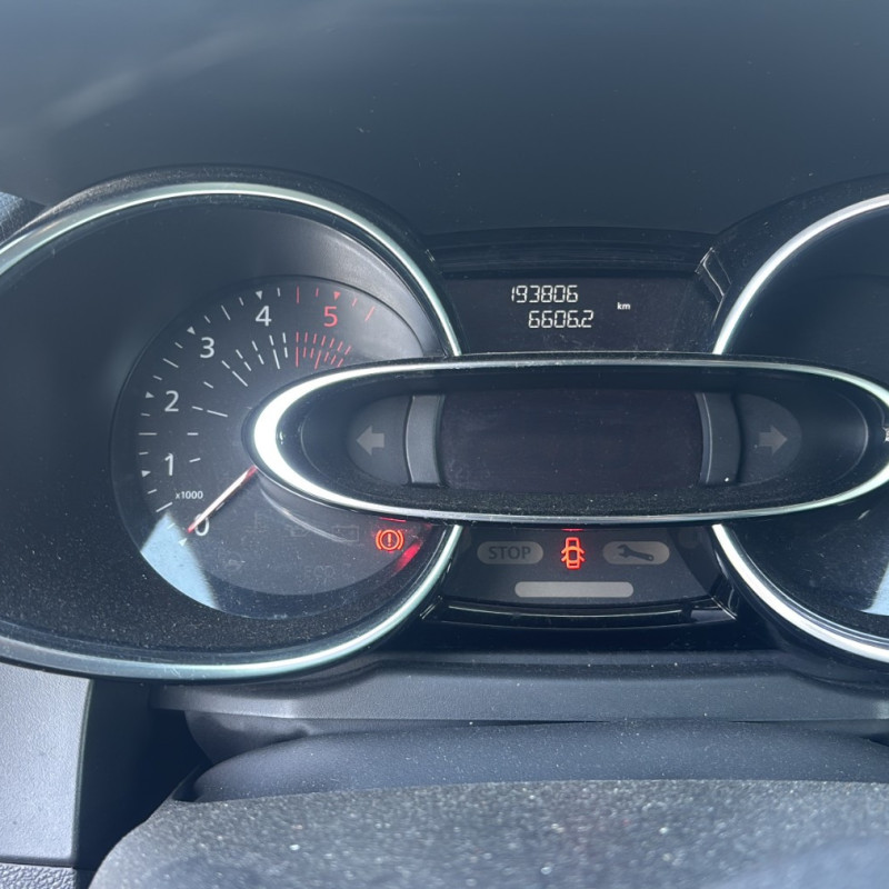 RENAULT CLIO 4 PHASE 2 1.5 DCI - 8V TURBO Photo n°17