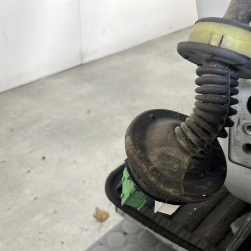 Porte avant gauche PEUGEOT 207 Photo n°3