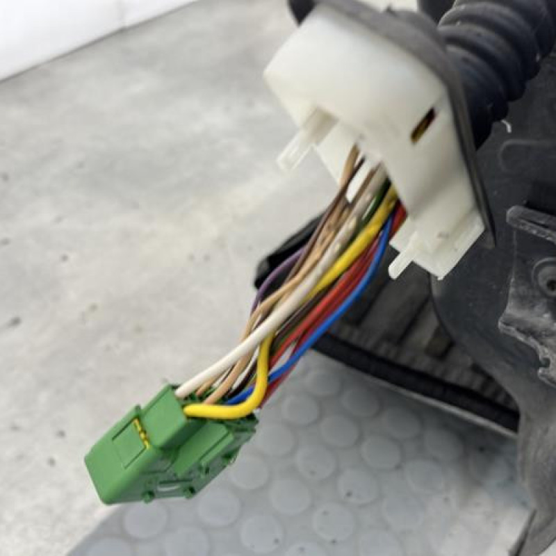 Porte avant gauche PEUGEOT 208 1 Photo n°3