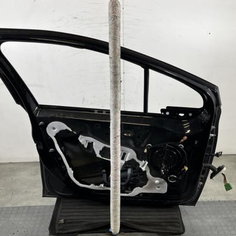 Porte avant gauche PEUGEOT 208 1 Photo n°4