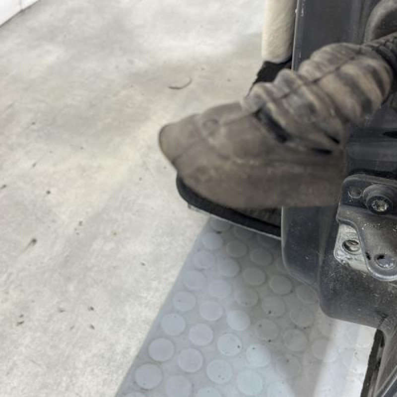 Porte avant gauche AUDI A3 2 Photo n°4