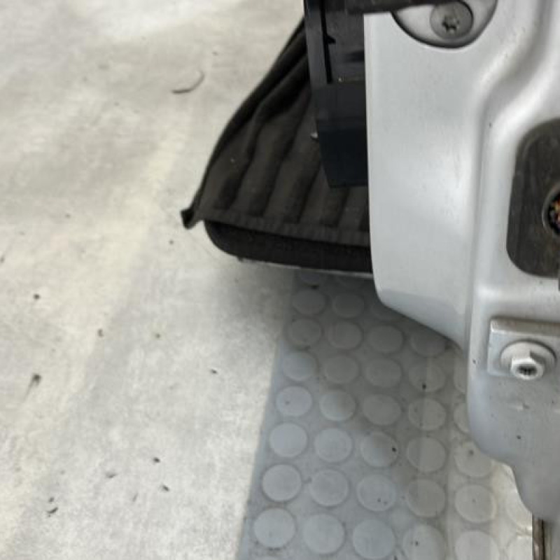 Porte avant gauche VOLKSWAGEN POLO 5 Photo n°6