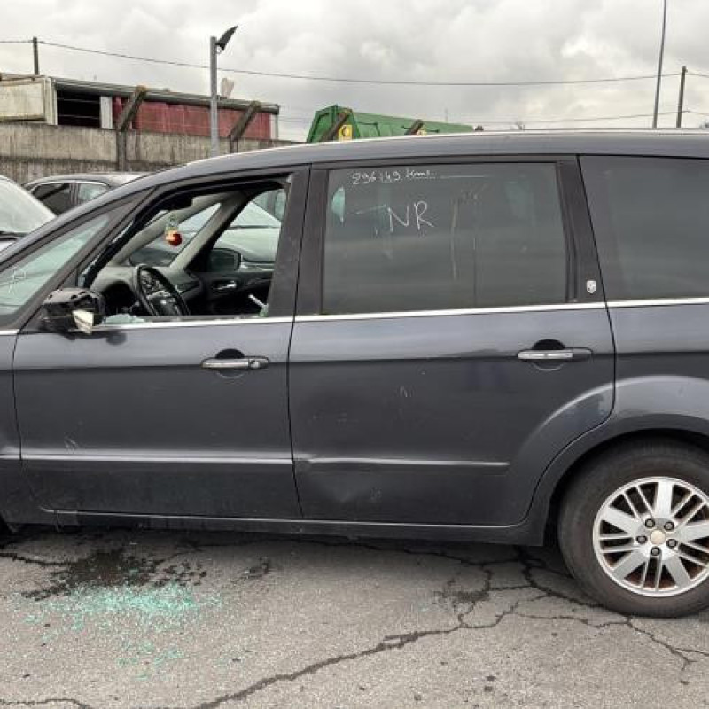 Vitre arriere droit FORD GALAXY 2 Photo n°11