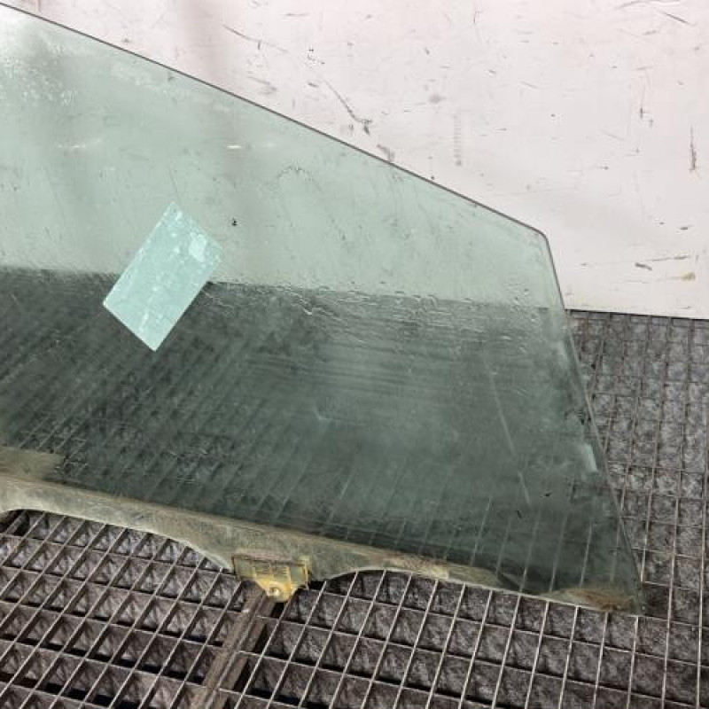 Vitre avant droit KIA CEE-D 2 Photo n°2