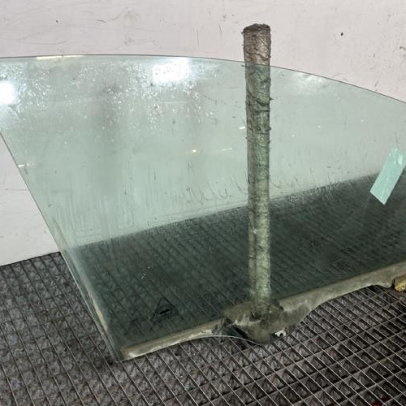 Vitre avant droit KIA CEE-D 2 Photo n°3