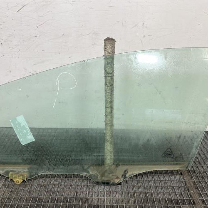 Vitre avant gauche KIA CEE-D 2 Photo n°1