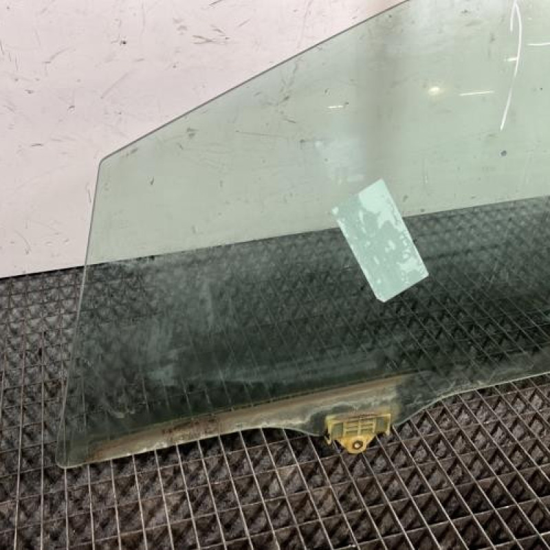 Vitre avant gauche KIA CEE-D 2 Photo n°2