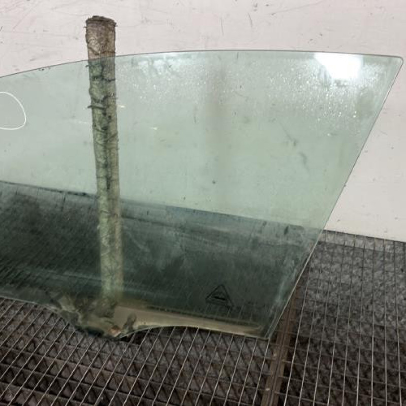 Vitre avant gauche KIA CEE-D 2 Photo n°3