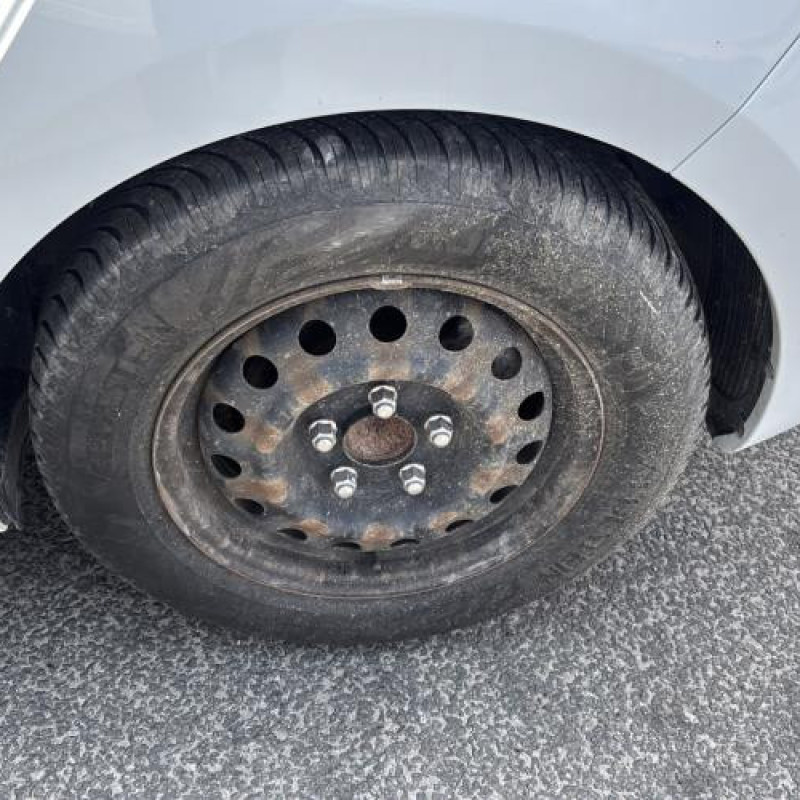 Vitre avant gauche KIA CEE-D 2 Photo n°19