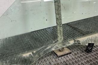 Vitre avant gauche DS DS5