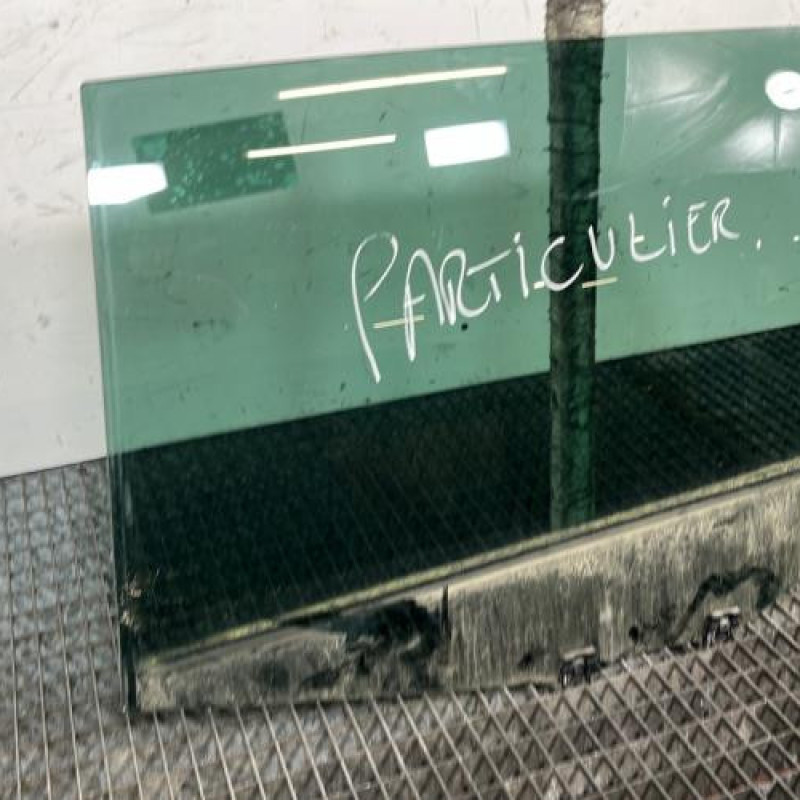 Vitre arriere gauche CITROEN DS5 Photo n°2