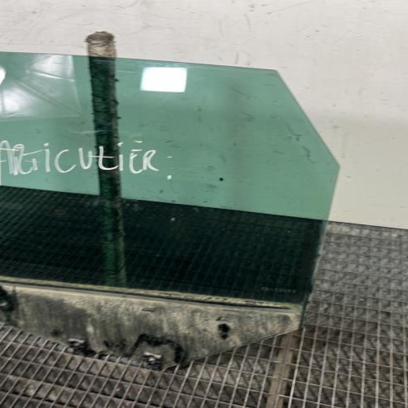 Vitre arriere gauche CITROEN DS5 Photo n°3