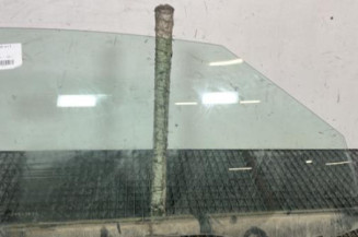 Vitre avant droit CITROEN DS5 Photo n°1