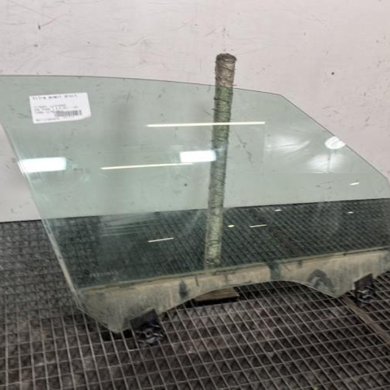 Vitre avant droit CITROEN DS5 Photo n°3