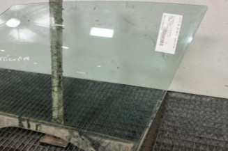 Vitre avant gauche CITROEN DS5