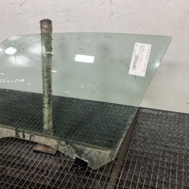 Vitre avant gauche CITROEN DS5 Photo n°3