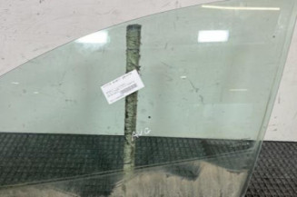 Vitre avant gauche RENAULT CLIO 4 Photo n°1