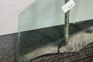 Vitre avant gauche RENAULT CLIO 4