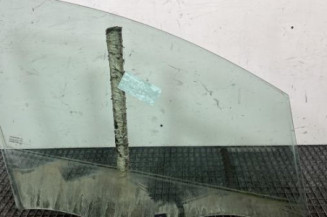 Vitre avant gauche RENAULT CLIO 4