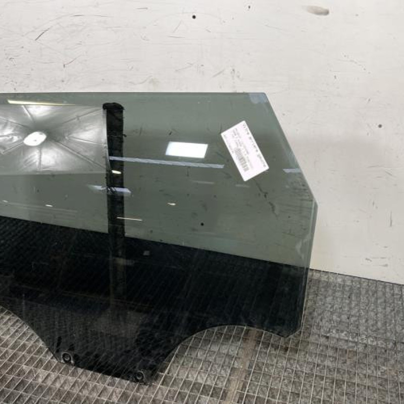 Vitre arriere gauche PEUGEOT 5008 2 Photo n°3