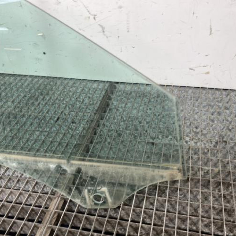 Vitre avant droit AUDI A3 2 Photo n°2