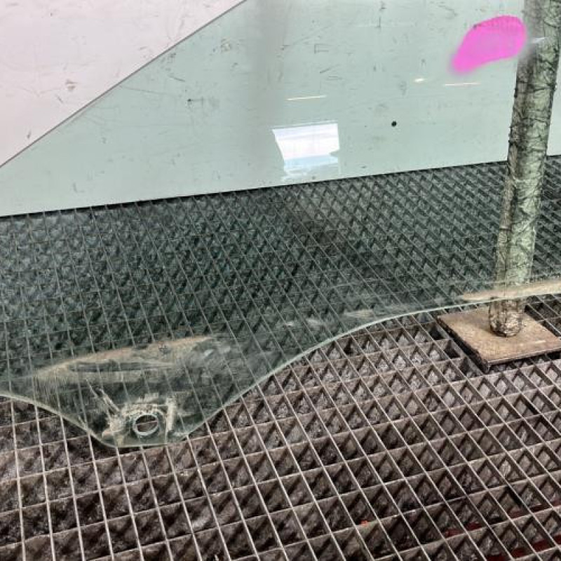 Vitre avant gauche AUDI A3 2 Photo n°2