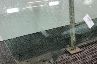 Vitre avant droit VOLKSWAGEN POLO 5