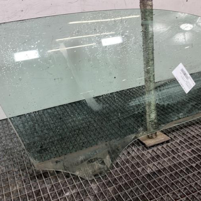 Vitre avant droit VOLKSWAGEN POLO 5 Photo n°3