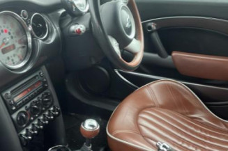 Custode arriere droit MINI MINI 1 R52