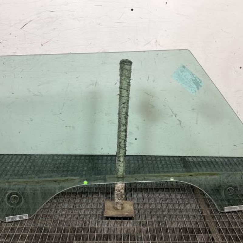 Vitre avant gauche MINI MINI 1 R52 Photo n°4