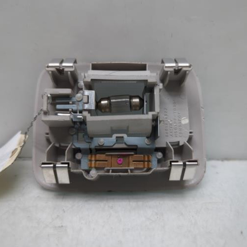 Eclairage de plafonnier MITSUBISHI SPACE STAR 3 Photo n°3