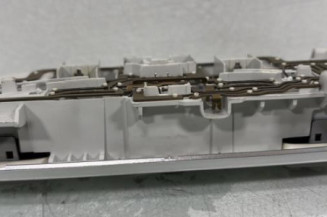 Eclairage de plafonnier RENAULT LAGUNA 3