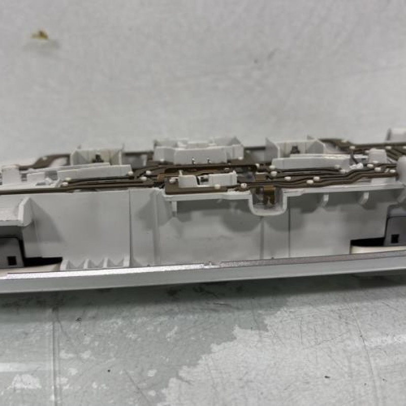 Eclairage de plafonnier RENAULT LAGUNA 3 Photo n°2