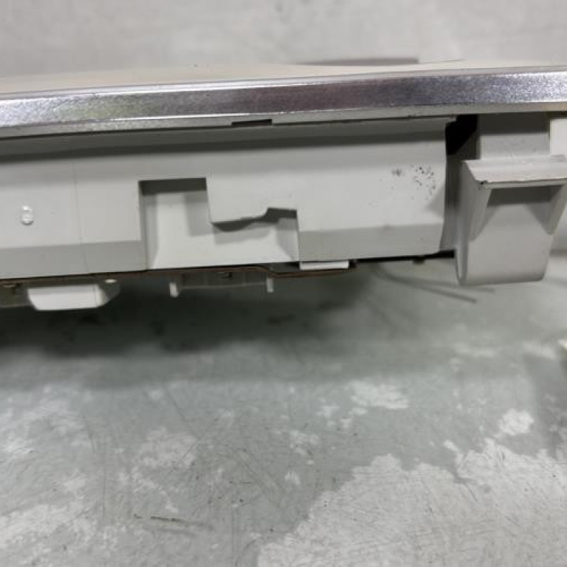 Eclairage de plafonnier RENAULT LAGUNA 3 Photo n°4