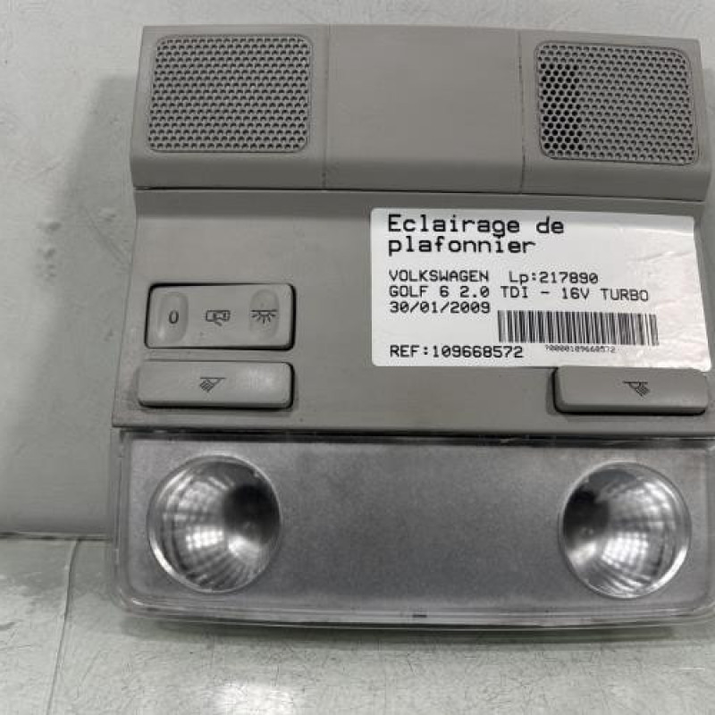Eclairage de plafonnier VOLKSWAGEN GOLF 6 Photo n°1