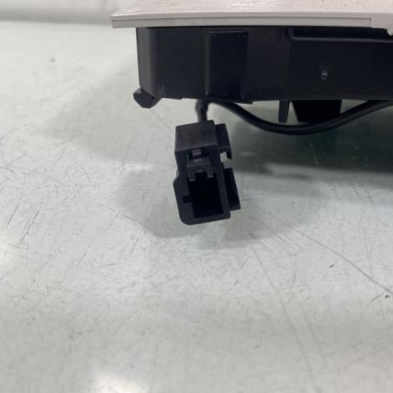 Eclairage de plafonnier VOLKSWAGEN POLO 6 Photo n°5