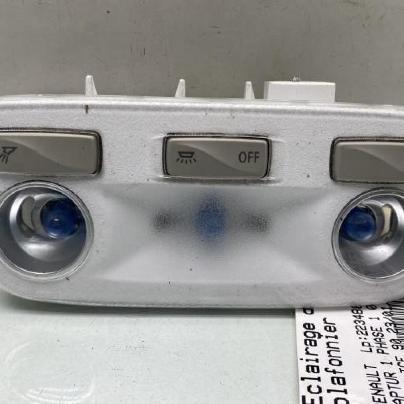 Eclairage de plafonnier RENAULT CAPTUR 1 Photo n°1