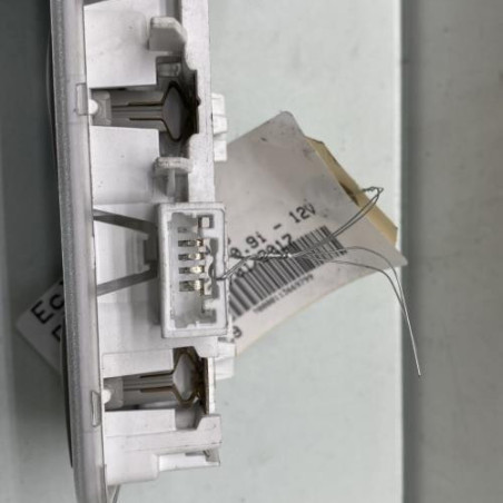 Eclairage de plafonnier RENAULT CAPTUR 1