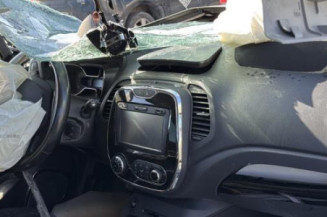 Eclairage de plaque RENAULT CAPTUR 1