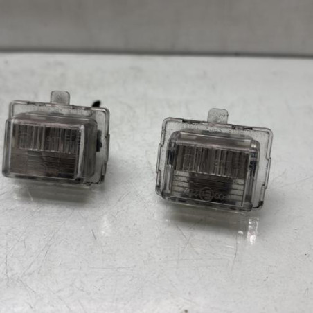 Eclairage de plaque MERCEDES CLASSE C 204 Photo n°1