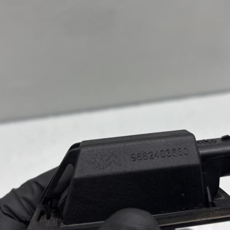 Eclairage de plaque PEUGEOT 208 1 Photo n°4